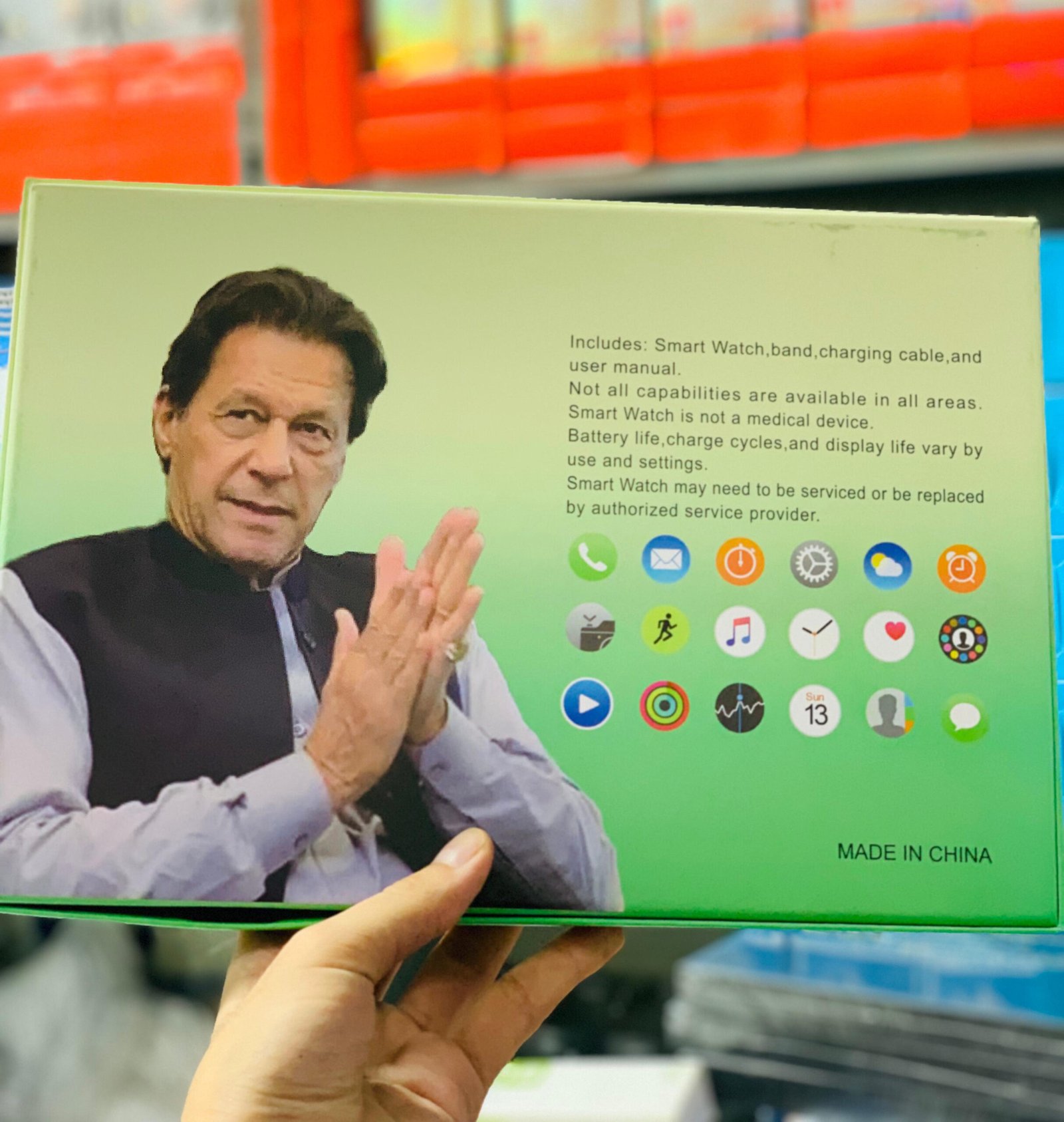 Q804 Imran Khan New Model Watch – Golden Color with 7 Straps & Original Metal Strap - Image 2