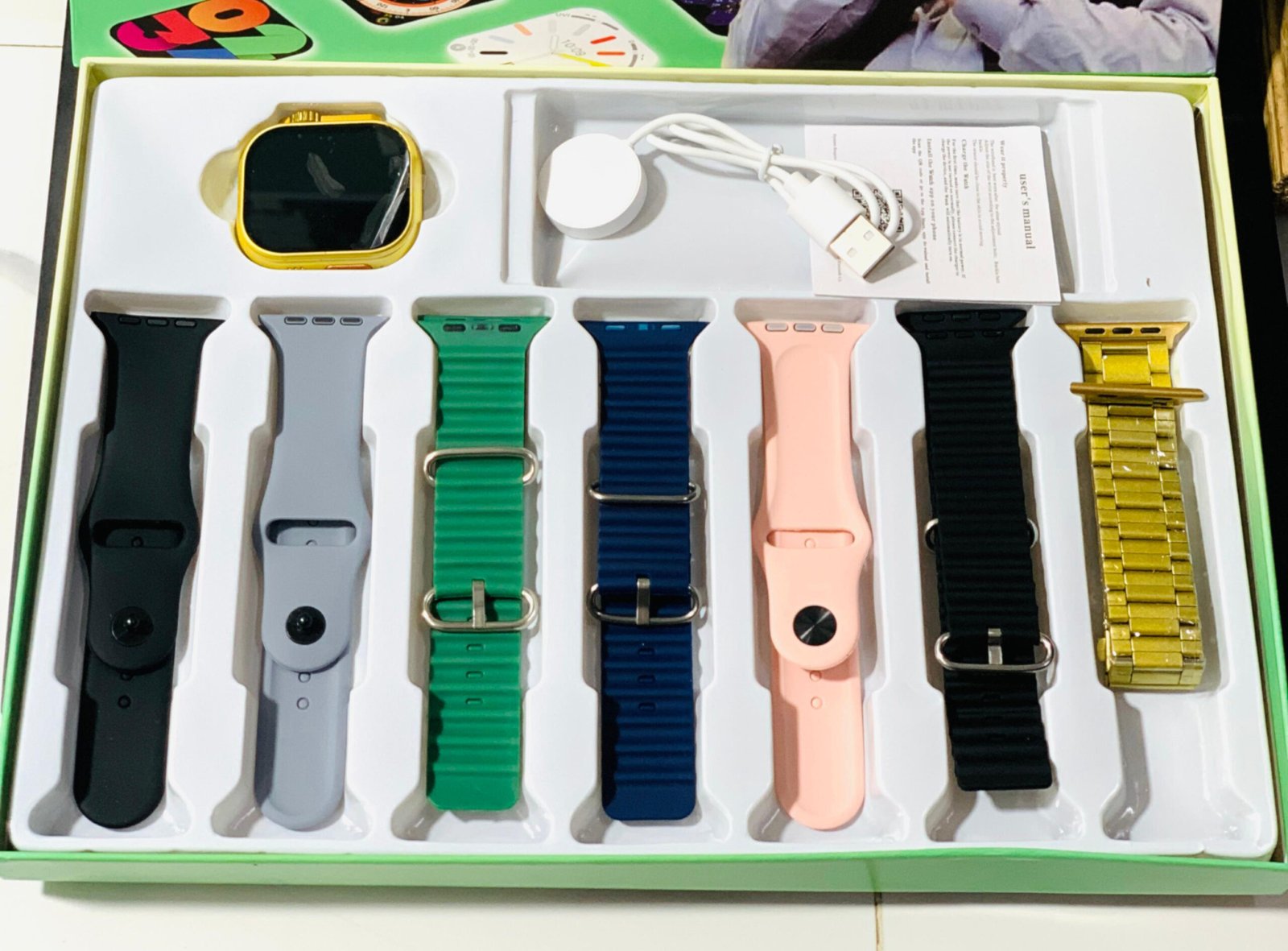 Q804 Imran Khan New Model Watch – Golden Color with 7 Straps & Original Metal Strap - Image 8